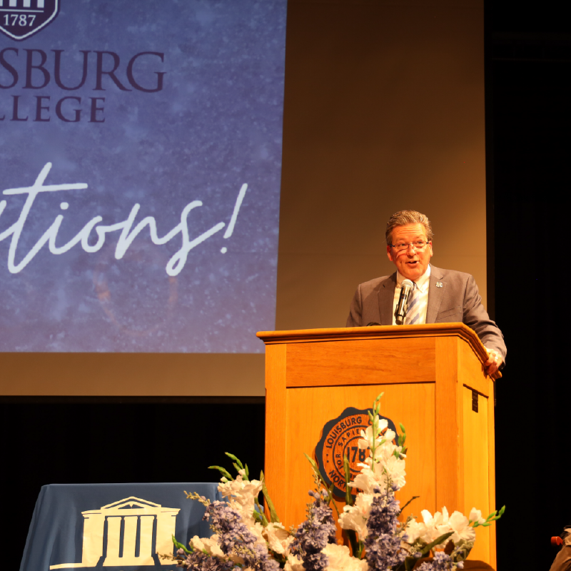 Dr. Brown Speaks at Awards Day.